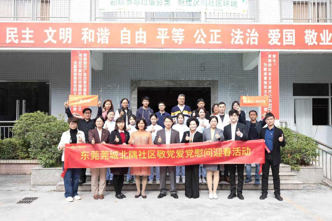 逃出灰绿房